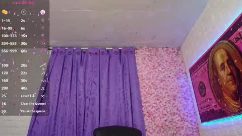 Snapshot of evelynfox_xx chatting on 01.20.25 evelyn Foxx new account online show from 01.20.25