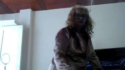 Evelyn Smith online show from 07.26.26
