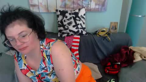 Everly online show from 09.12.25