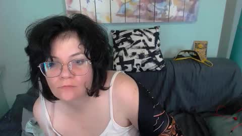 Everly online show from 09.22.25