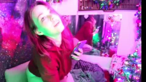 Snapshot of everlyester chatting on 12.13.24 Evie online show from 12.13.24