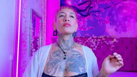 everlyn_sexx online show from 02.18.26