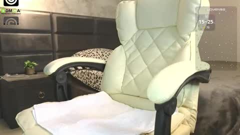 Eve Rose online show from 11.22.25