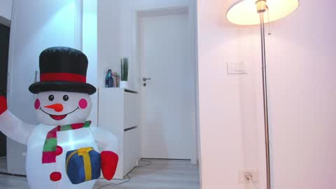 Sensation Body online show from 12.22.24