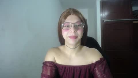 Snapshot of evi_kitty chatting on 03.30.26 Evi online show from 03.30.26