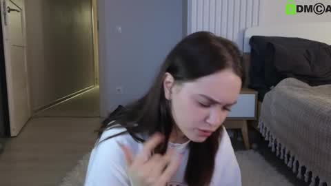 evi_woow online show from 03.02.25