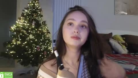 evi_woow online show from 11.30.25