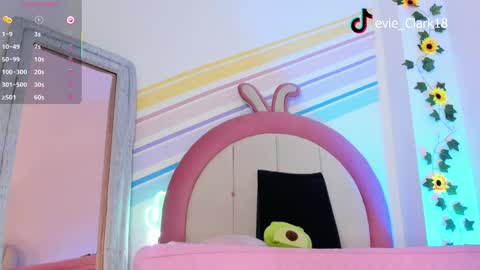 My name is Evie  nice to meet you  really get to know me better private is open  online show from 02.24.25