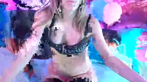 evie_hilll online show from 01.11.26