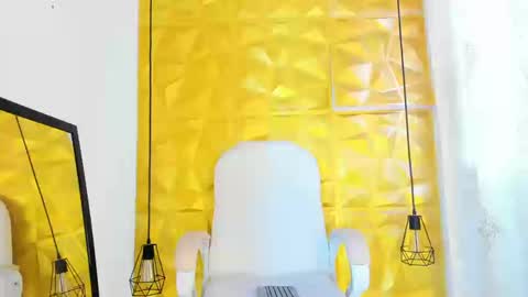 Annie online show from 09.10.25