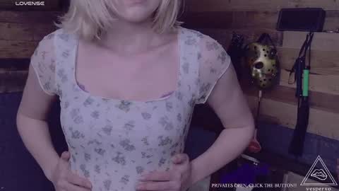 Snapshot of evilvillainess chatting on 04.28.26 Vesper - online show from 04.28.26