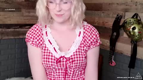 Snapshot of evilvillainess chatting on 05.24.26 Vesper - online show from 05.24.26