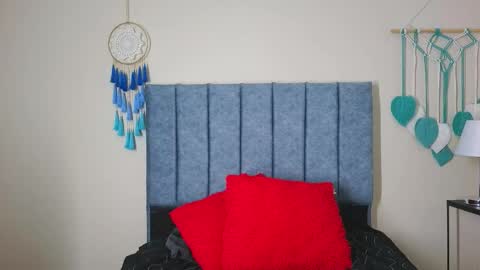 Evolet online show from 11.24.25