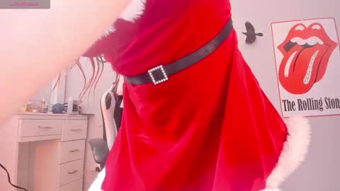 evva_foxxy online show from 12.16.24