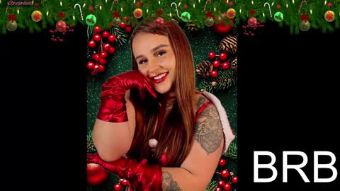 Snapshot of evy_orange1 chatting on 12.21.24 EVY online show from 12.21.24