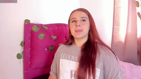 Snapshot of evy_orange1 chatting on 01.09.25 EVY online show from 01.09.25