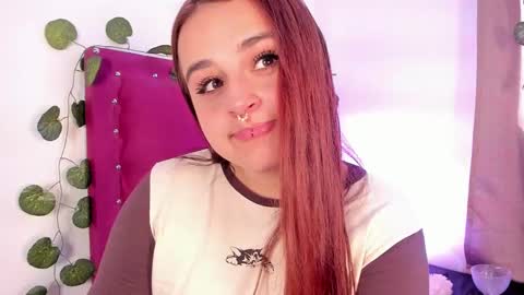 Snapshot of evy_orange1 chatting on 01.20.25 EVY online show from 01.20.25