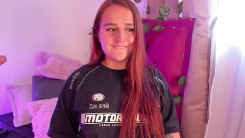 Snapshot of evy_orange1 chatting on 01.28.25 EVY online show from 01.28.25