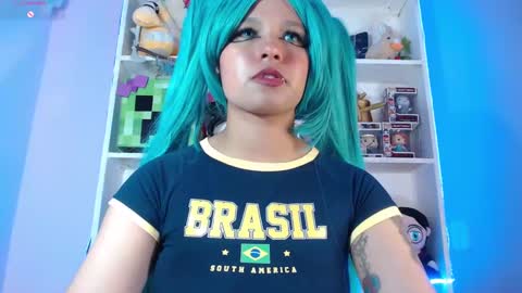 Snapshot of evybubbles_ chatting on 12.15.24 Im Evy online show from 12.15.24