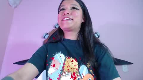 Snapshot of evybubbles_ chatting on 09.20.25 Im Evy online show from 09.20.25