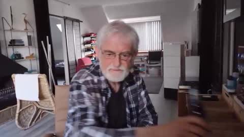 Snapshot of ewaldwillems99 chatting on 04.02.26 Naaktloper online show from 04.02.26