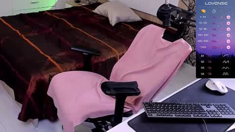 excited_man online show from 02.14.25