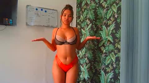 Snapshot of exclusivecourtney chatting on 03.12.26 courtney online show from 03.12.26