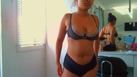 Snapshot of exclusivecourtney chatting on 04.05.26 courtney online show from 04.05.26