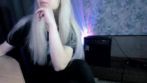 Snapshot of exorty chatting on 02.15.26 my real name is Irene but Exo is oke too online show from 02.15.26