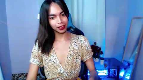Snapshot of exotic_blacklixexx69 chatting on 12.22.24 Lixe online show from 12.22.24