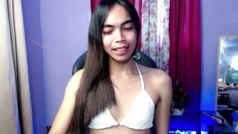 Snapshot of exotic_blacklixexx69 chatting on 12.25.24 Lixe online show from 12.25.24