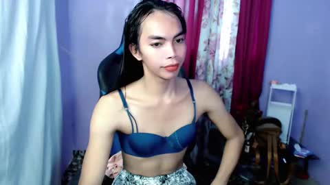 Snapshot of exotic_blacklixexx69 chatting on 12.30.24 Lixe online show from 12.30.24