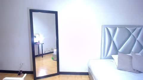 exotic_karmella online show from 02.01.25