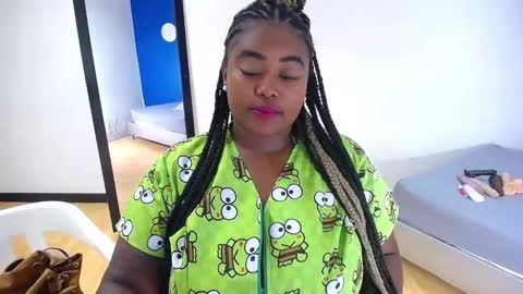 exotic_karmella online show from 09.23.25