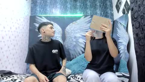 exotichot_couple online show from 04.15.26