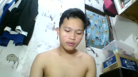 Snapshot of exotichugecock chatting on 12.19.24 Jan online show from 12.19.24