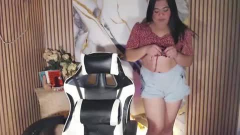 Snapshot of exoticpinayx chatting on 01.31.26 SHANTAL MARIE online show from 01.31.26