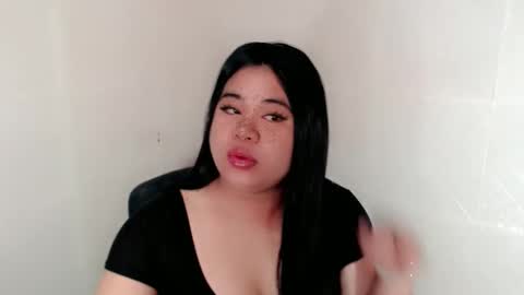 Snapshot of exoticpinayx chatting on 02.19.26 SHANTAL MARIE online show from 02.19.26