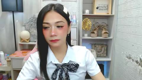 exotictssavie online show from 11.26.25