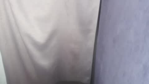 Snapshot of expenseve_kendy chatting on 12.17.24 veronica online show from 12.17.24