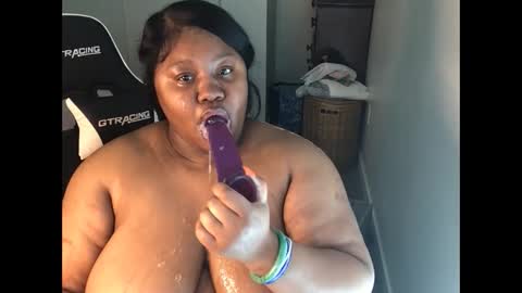 Miss Kitty online show from 09.30.25