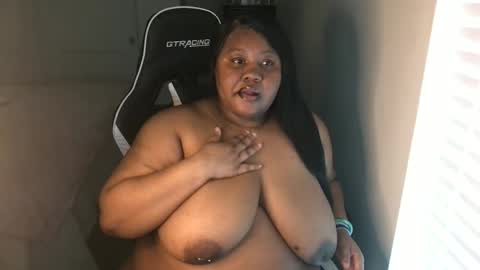 Miss Kitty online show from 10.08.25