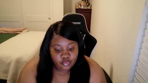 Miss Kitty online show from 11.17.25