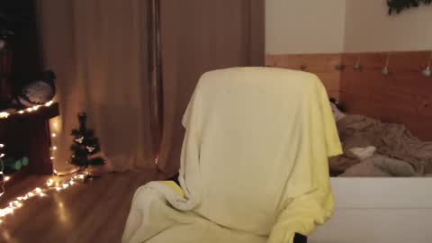 Crystal online show from 02.24.25