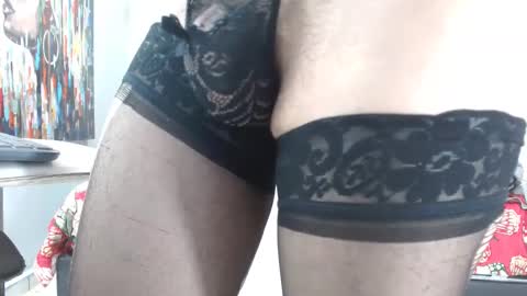 Snapshot of extrella_latina22 chatting on 12.08.24 extrella_latina22 online show from 12.08.24