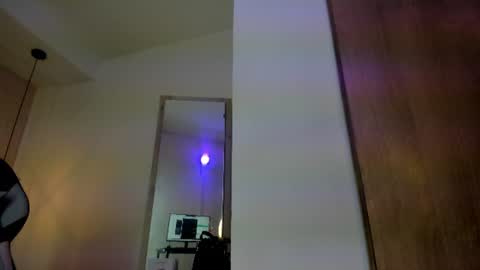 Snapshot of ey_im_simone_ chatting on 06.30.26 online show from 06.30.26