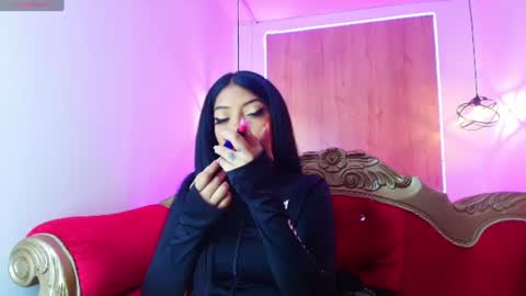 Snapshot of ey_im_simone_ chatting on 07.11.26 online show from 07.11.26