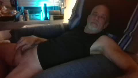 Snapshot of eyegasms2112 chatting on 06.19.26 Edger online show from 06.19.26