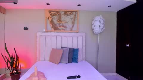 Snapshot of eyes_duque chatting on 02.19.26 online show from 02.19.26