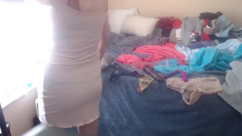 Snapshot of eyeswall0w chatting on 09.24.25 eyeswall0w online show from 09.24.25